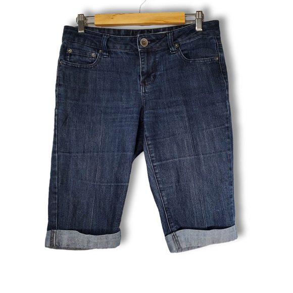 DKNY Jeans Rolled Cuff Bermuda Denim Shorts Dark Wash Blue Size 6 - Picture 1 of 10